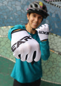 BEAR10 MTB Gloves - White
