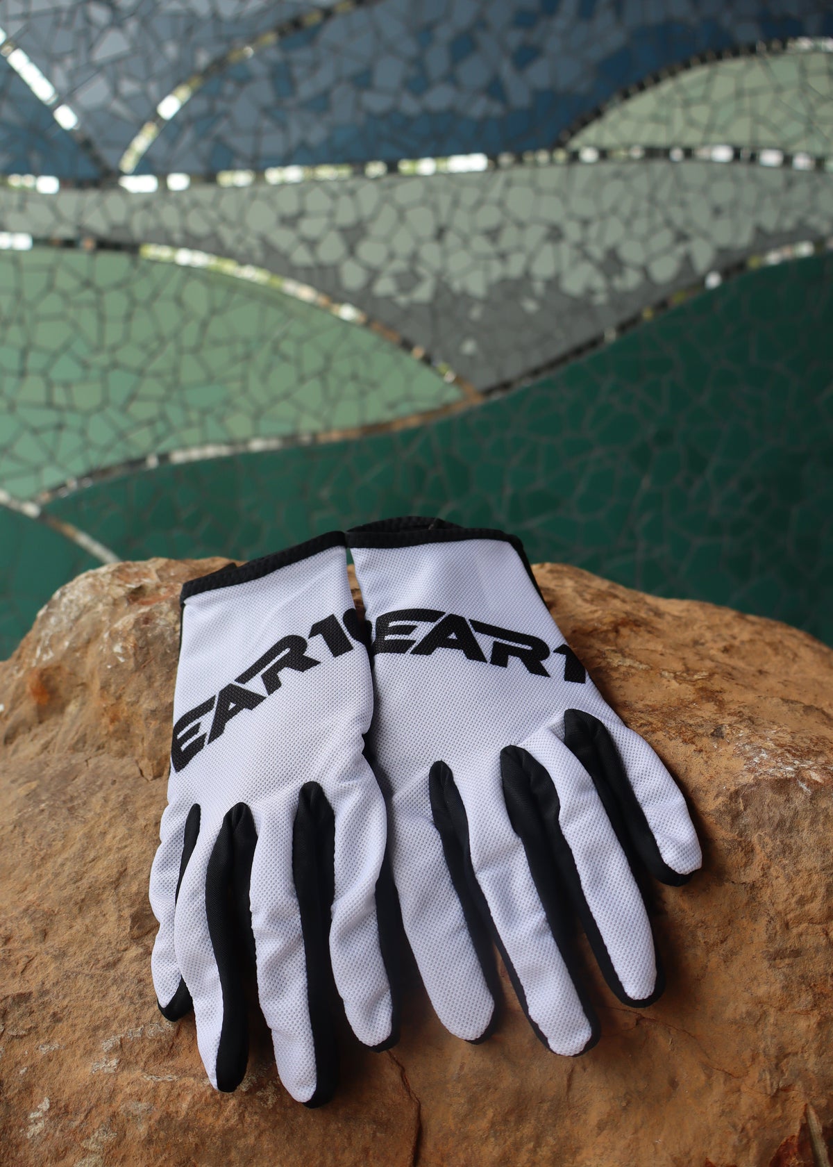 BEAR10 MTB Gloves - White